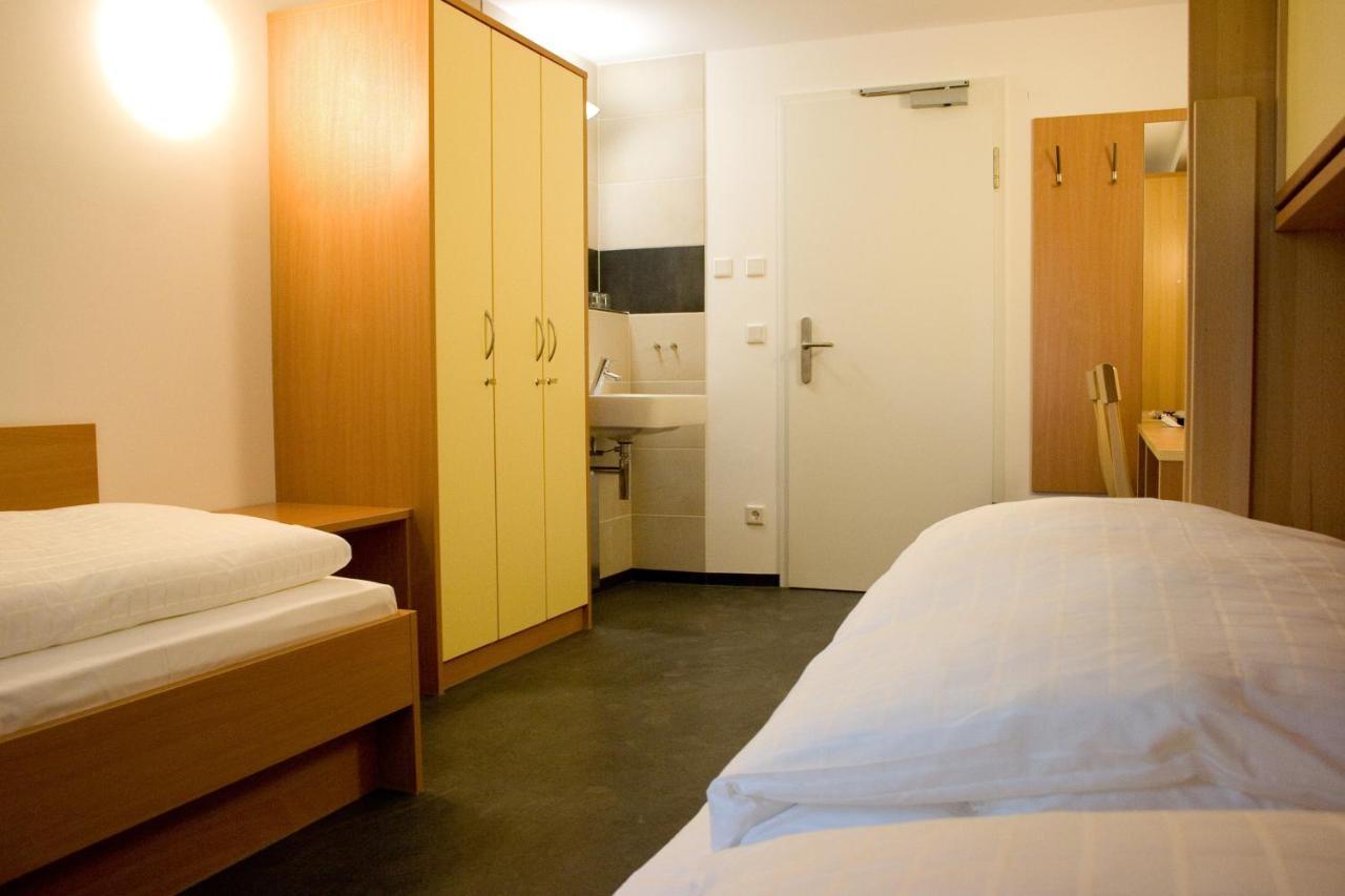 Ausbildungshotel St. Theresia 뮌헨 외부 사진