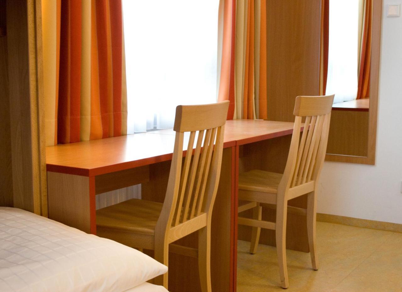 Ausbildungshotel St. Theresia 뮌헨 외부 사진