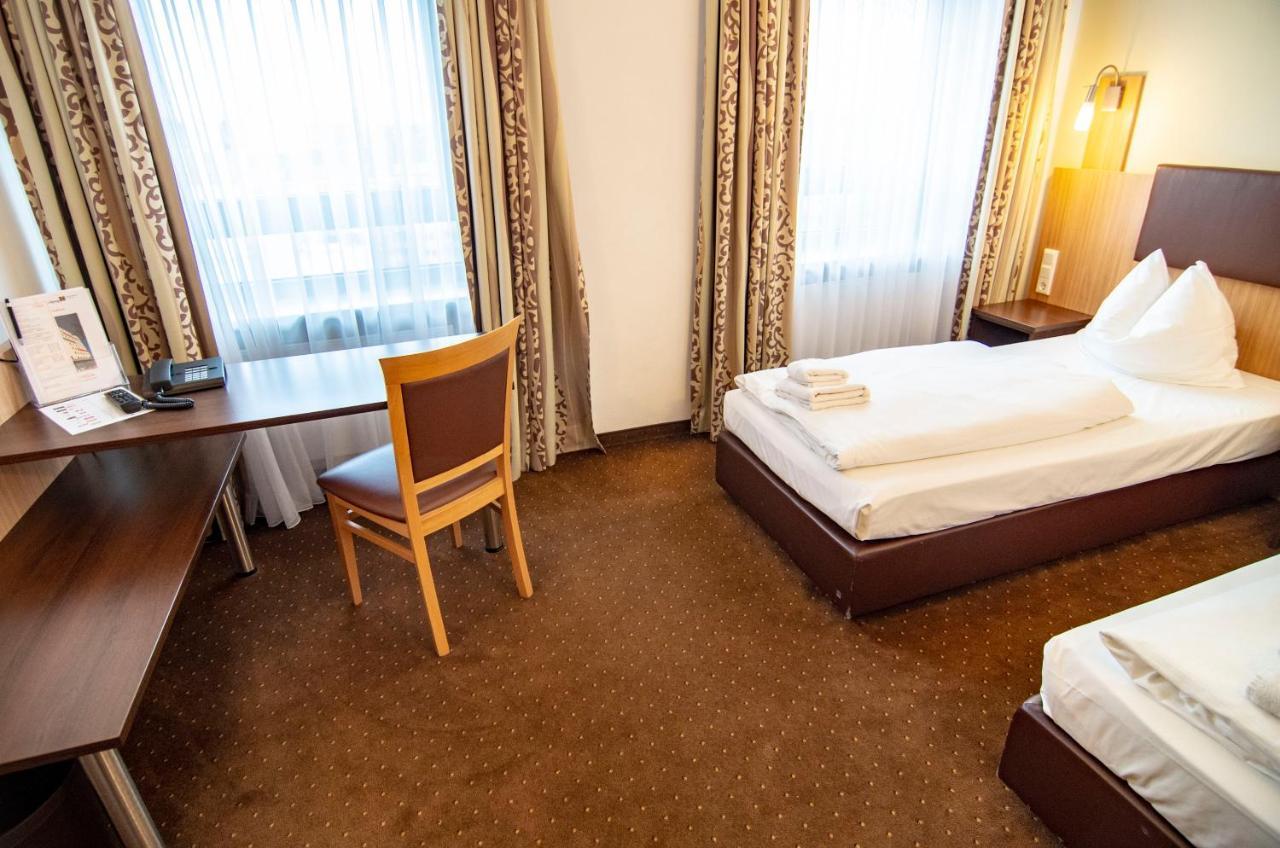 Ausbildungshotel St. Theresia 뮌헨 외부 사진