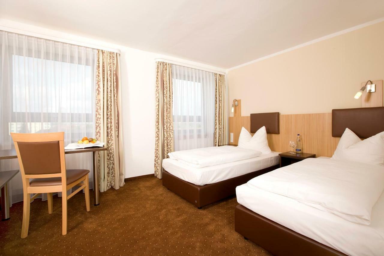 Ausbildungshotel St. Theresia 뮌헨 외부 사진