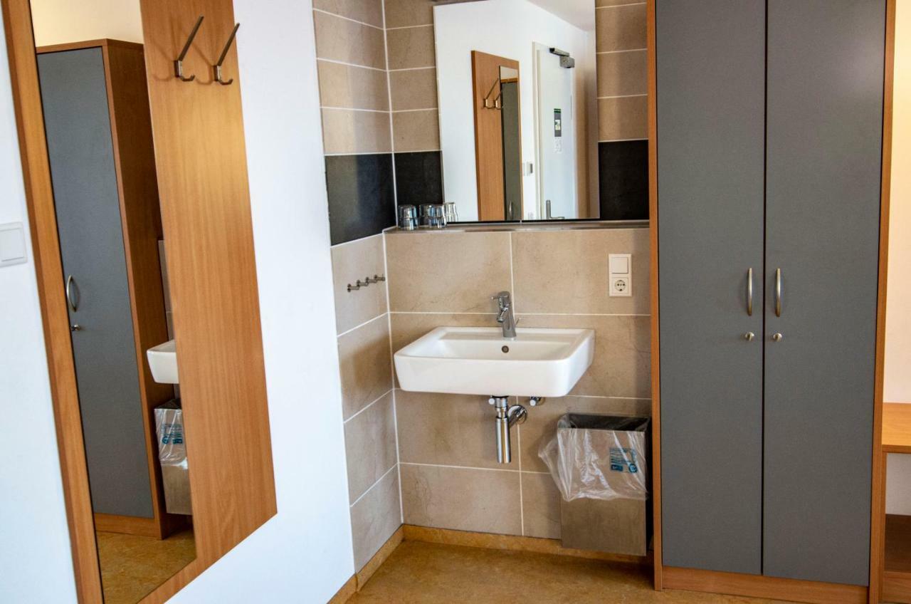 Ausbildungshotel St. Theresia 뮌헨 외부 사진