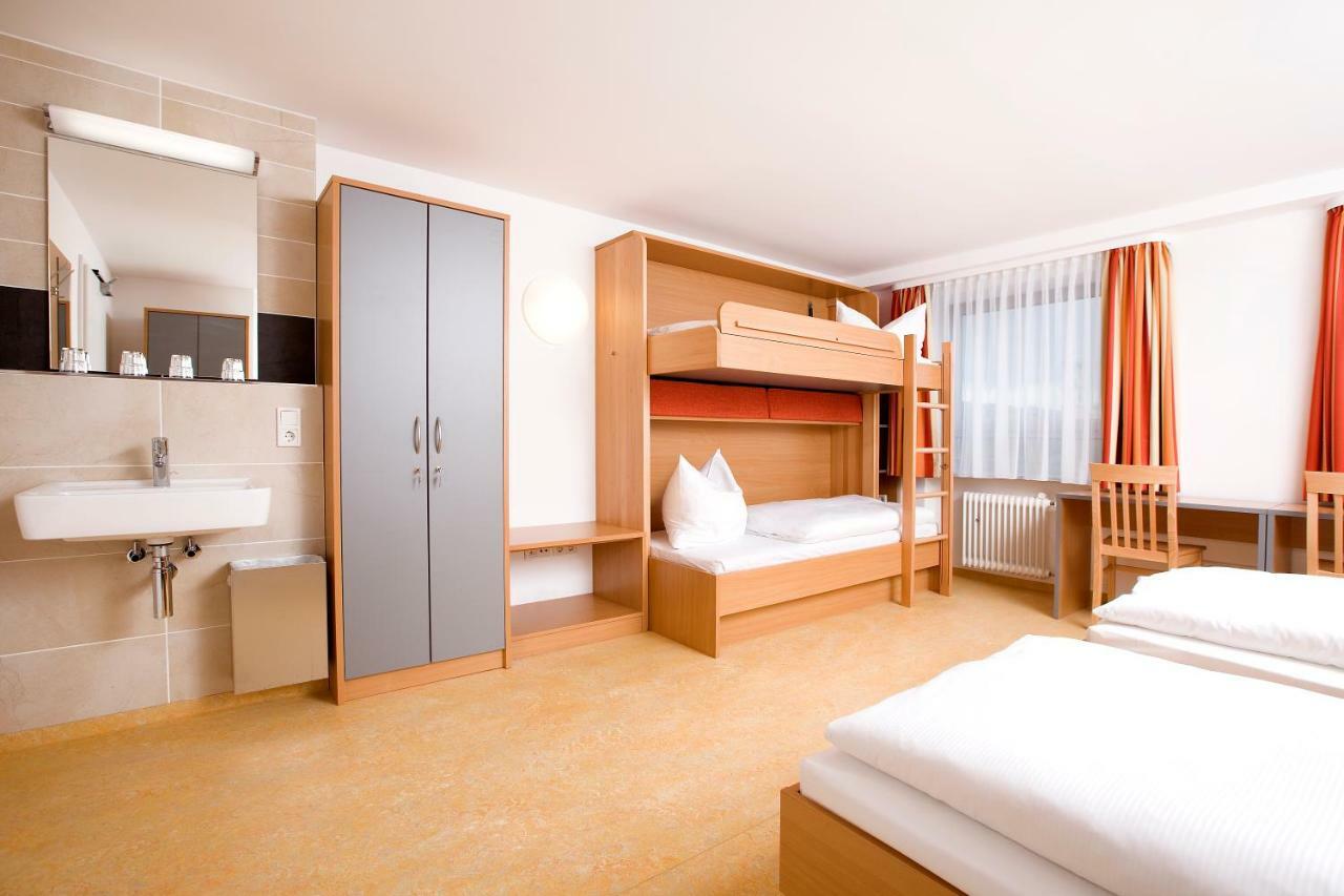 Ausbildungshotel St. Theresia 뮌헨 외부 사진